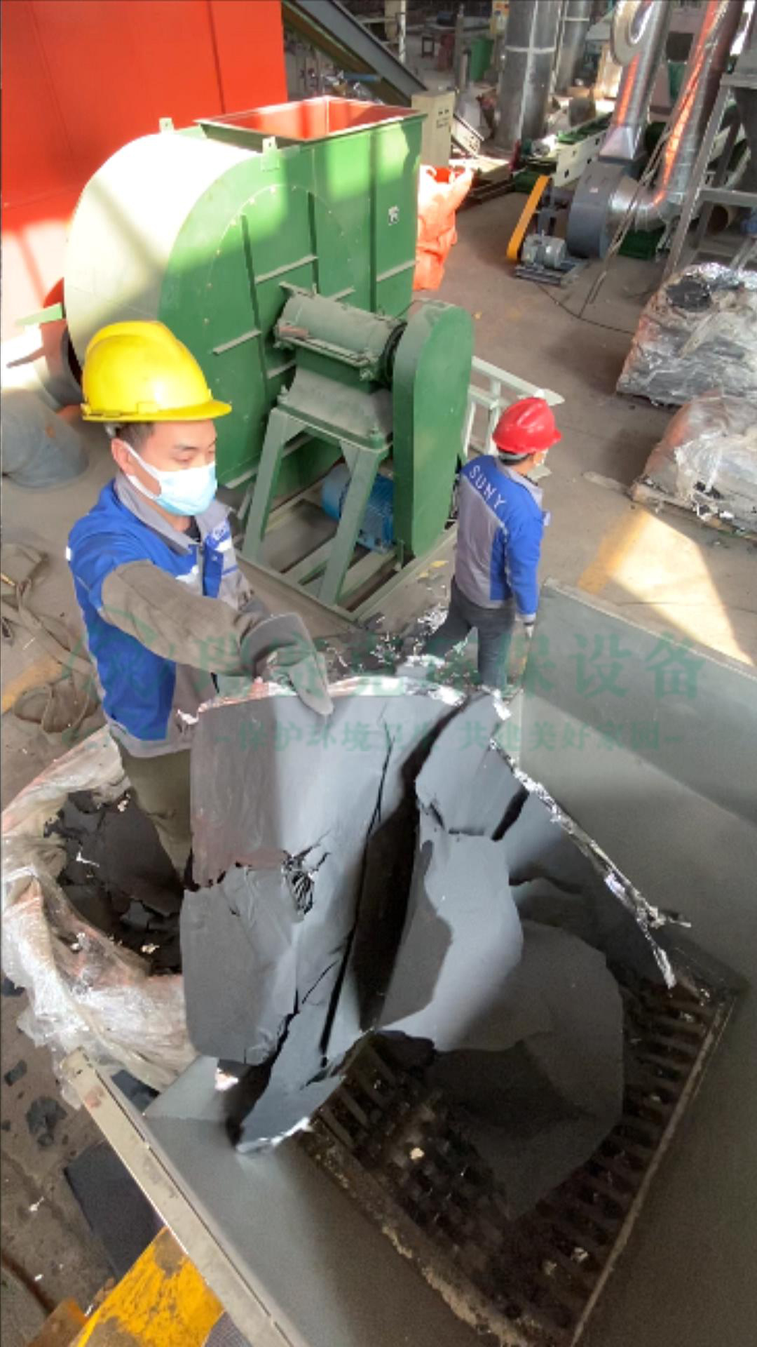 為了減少對石油的依賴和環(huán)境污染電池的利用被認為是解決能源危機和環(huán)境問題現下的好方法